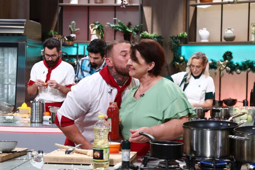 Ei sunt cei nouă concurenți care se întrec în semifinala sezonului 14 Chefi la cuțite! Emoții uriașe în această seară: competiția își desemnează finaliștii 18933873