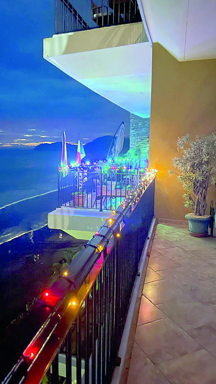 Sărbători fericite! 18934031