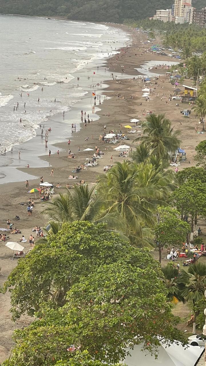 Revelionul 2025 în Costa Rica: adaptare la capriciile naturii 18934676