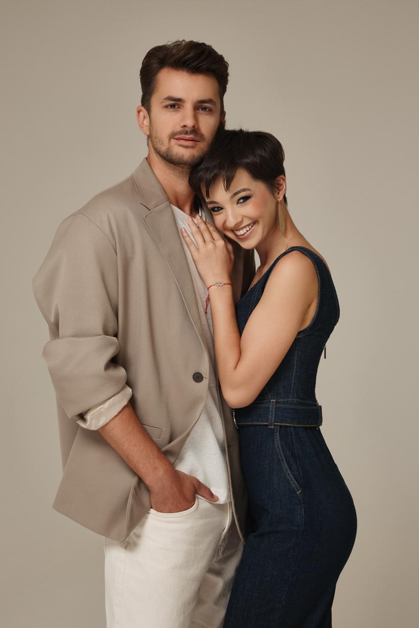 Cum au petrecut de sărbători protagoniștii producției Ana, Mi-ai fost scrisă în ADN. Cel mai nou serial original semnat Ruxandra Ion are premiera astăzi, de la 20.30, la Antena 1 18935492