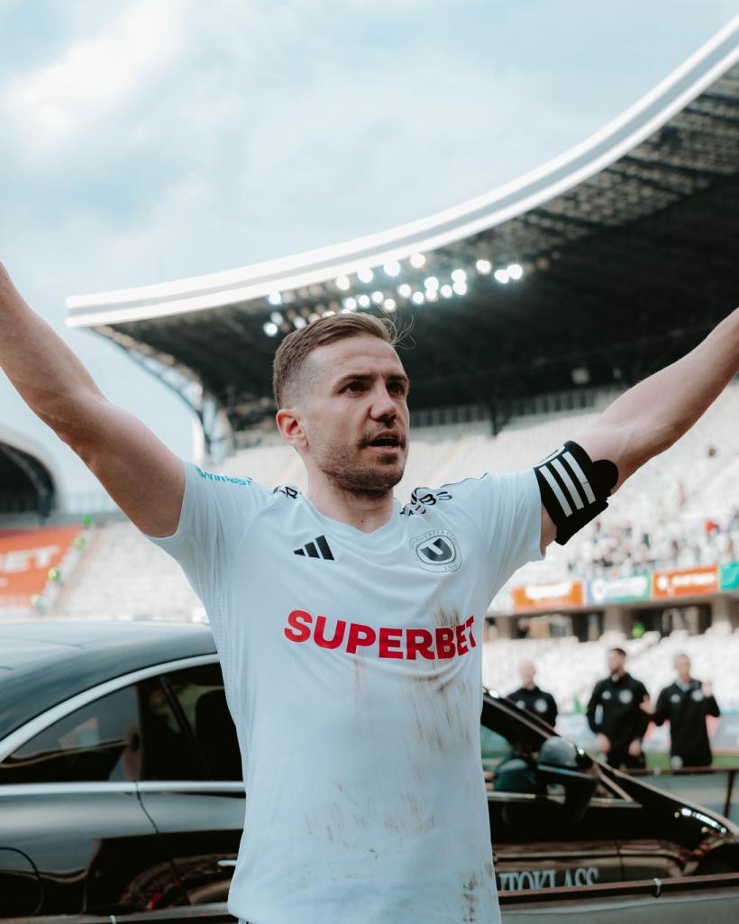 Alexandru Chipciu şi-a prelungit contractul cu Universitatea Cluj: Căpitanul rămâne! 18935814