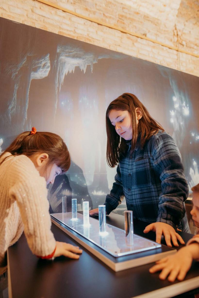 Ziua Culturii Naționale, celebrată de ARCUB prin magie, poezie și povești fermecate 18936085