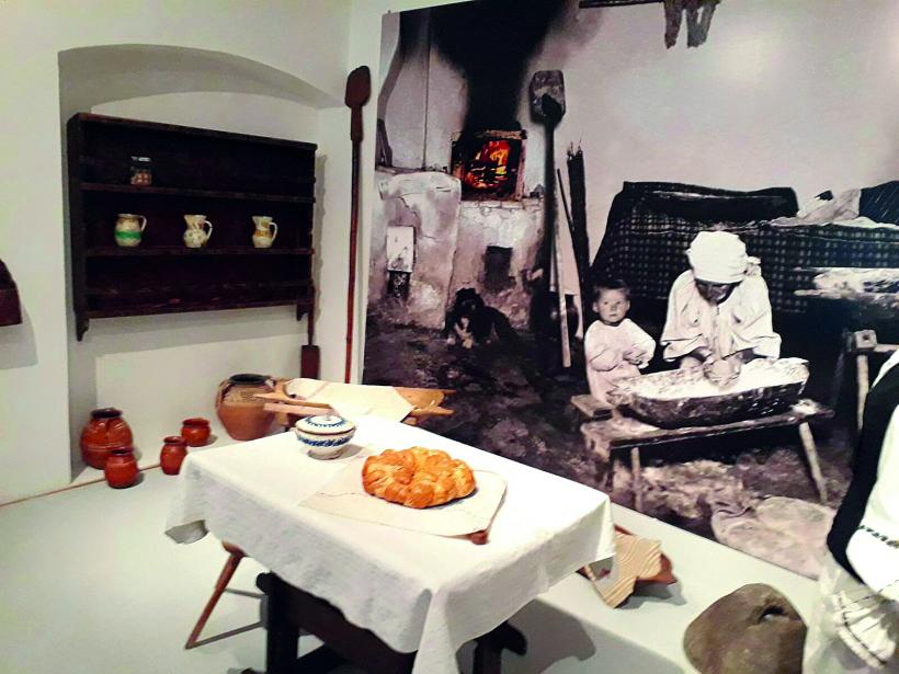 Salariile din Cultură cresc până la nivelul femeii de serviciu. 15 Ianuarie a debutat cu o grevă japoneză a angajaților din instituțiile statului 18936481