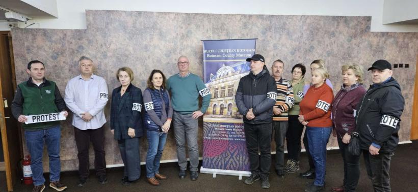 Salariile din Cultură cresc până la nivelul femeii de serviciu. 15 Ianuarie a debutat cu o grevă japoneză a angajaților din instituțiile statului 18936489