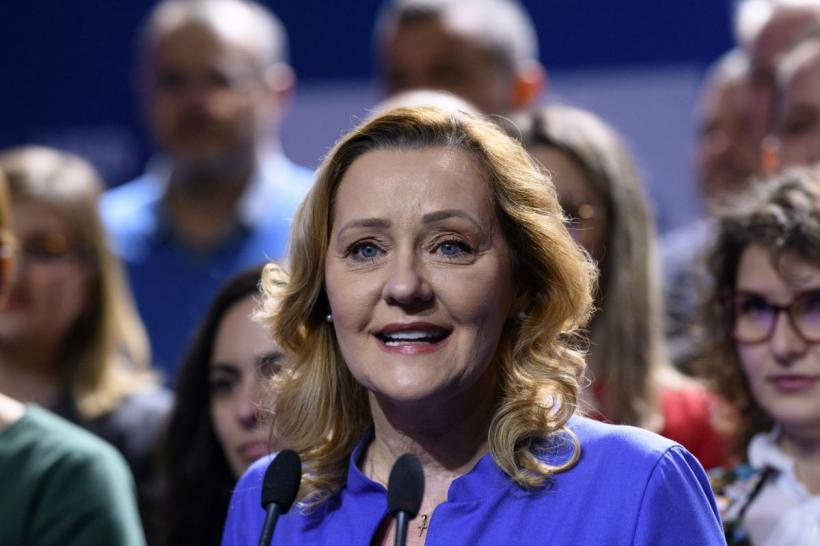 Elena Lasconi: Îi urez preşedintelui Donald Trump un mandat de succes