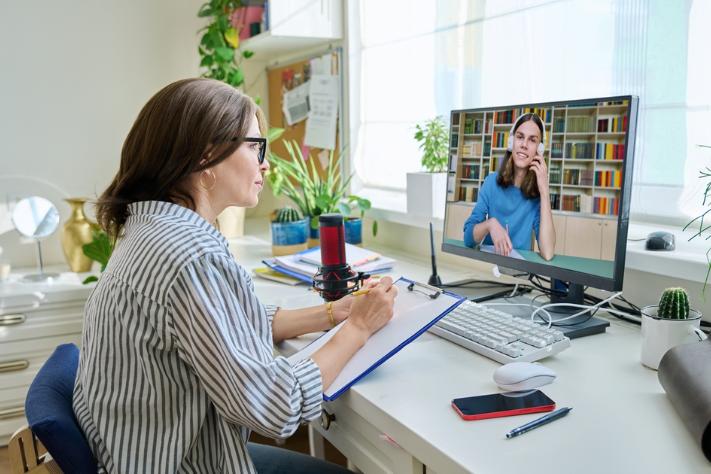 Educația digitală: cum poate transforma tehnologia învățarea și ce beneficii aduce aceasta