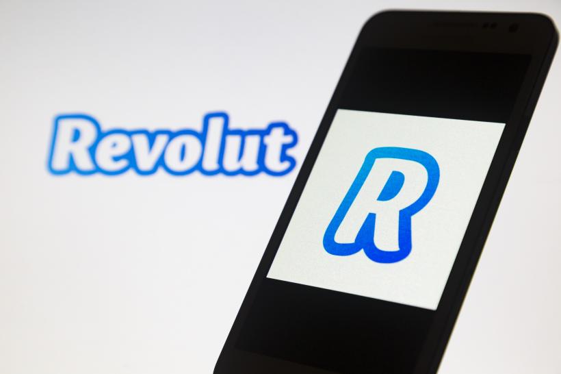 Modificări importante pe Revolut. La ce trebuie să fii atent pentru a nu deveni victima hackerilor