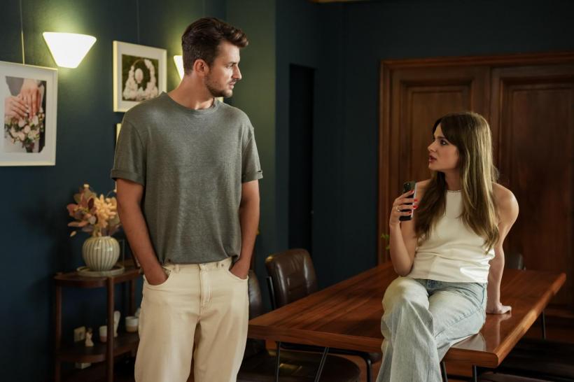 Cele mai noi episoade ale serialului original Ana, Mi-ai fost scrisă în ADN au condus clasamentul audienţelor, pe toate categoriile de public 18937765