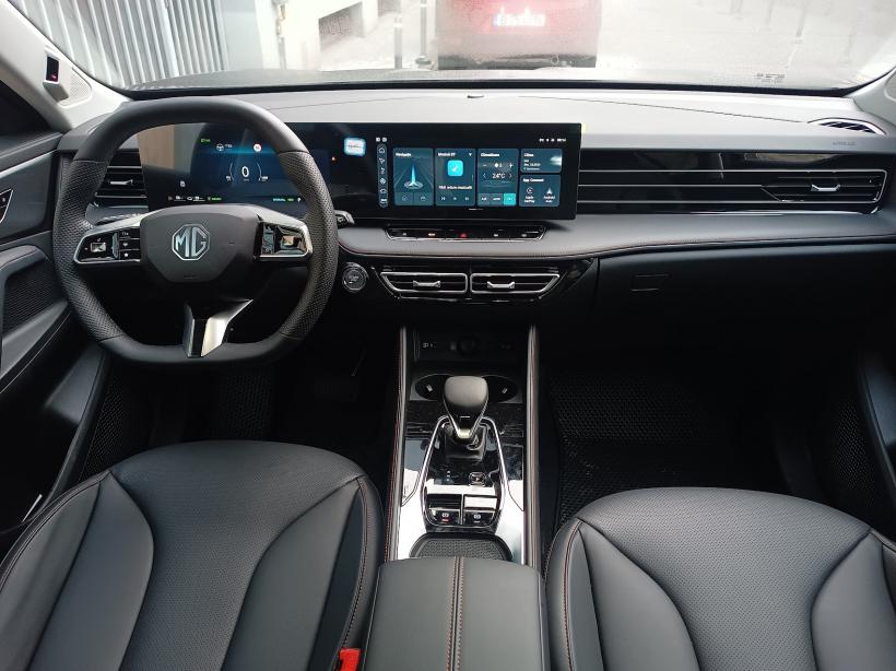 100 km, doar pe baterie. Hibrid cu puteri electrice. Ce oferă un MG de 40.000 de euro 18937621