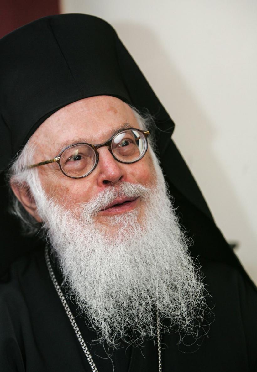 Arhiepiscopul Anastasios, șeful bisericii din Albania, a murit la 95 de ani 18937855