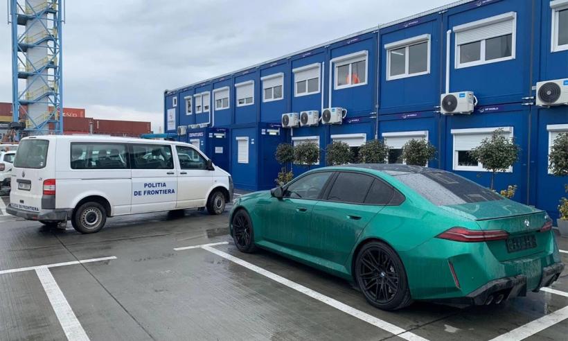 Bolid de lux căutat în Polonia, descoperit în Portul Constanța 18937859