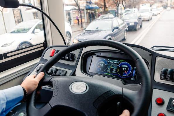 Nicuşor Dan: Continuă modernizarea infrastructurii necesare autobuzelor electrice din Bucureşti 18937862