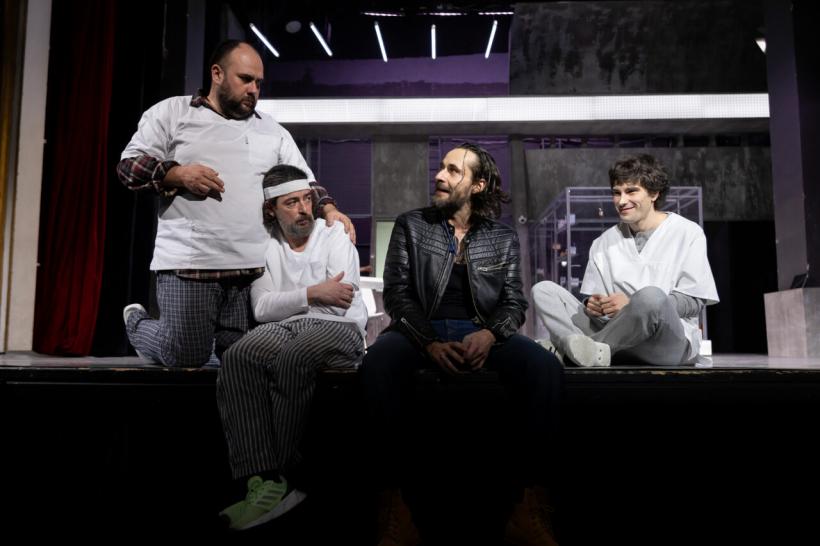 Zbor deasupra unui cuib de cuci, o poveste despre libertatea spiritului, pe scena Teatrului Nottara 18937898