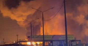 Ucrainenii au atacat una dintre cele mai mari rafinării de petrol din Rusia 18937933