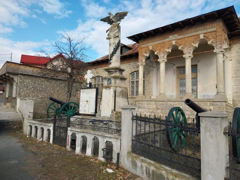 Situație absurdă: se fac aproape 2.000 de exproprieri, deși se știe că nu mai e nevoie de ele. Ministerul Transporturilor își agravează greșelile, în scandalul demolărilor 18937962