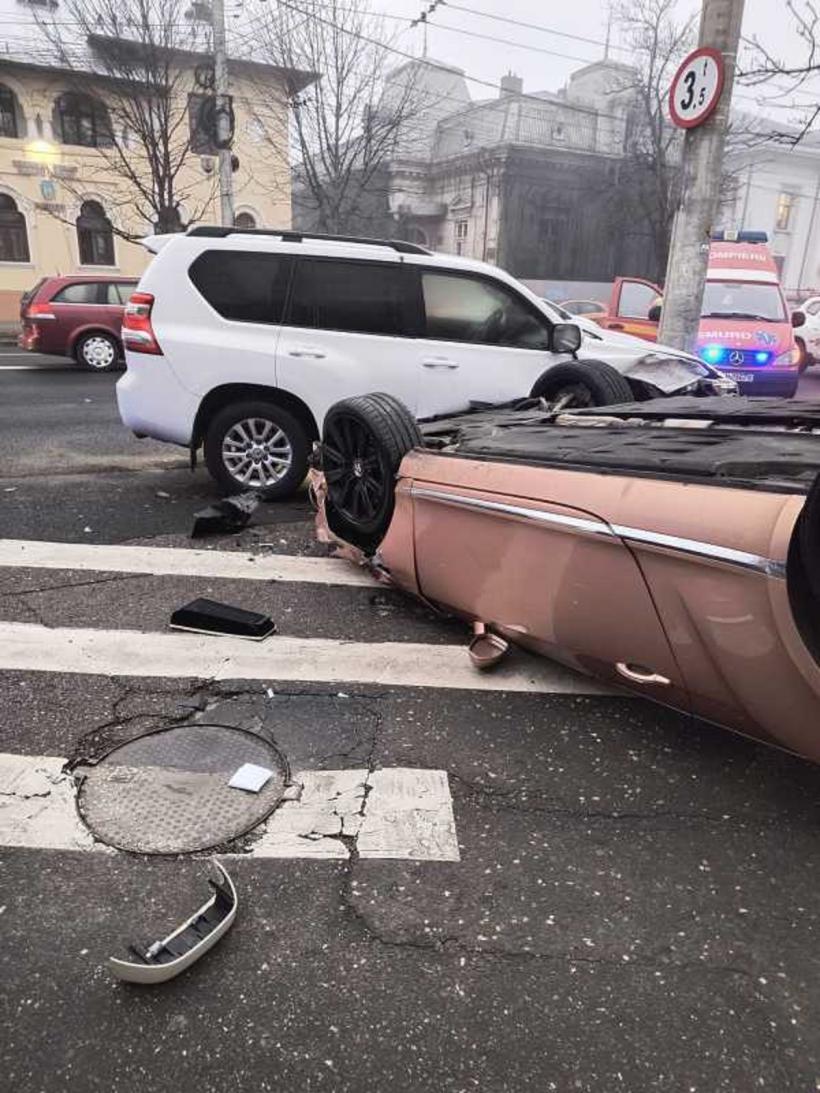 Accident cumplit în Ploieşti 18938678