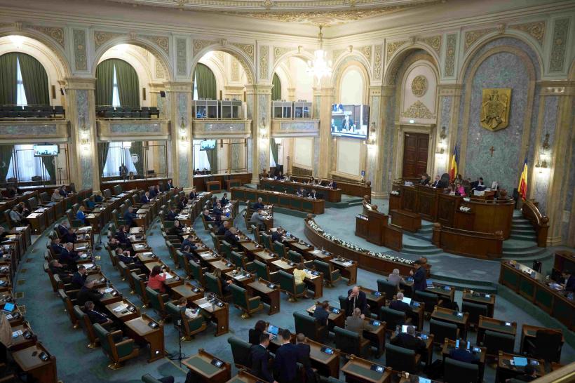 Guvernul vrea să-i transforme pe avocați în delatorii clienților pe care îi reprezintă 18938608