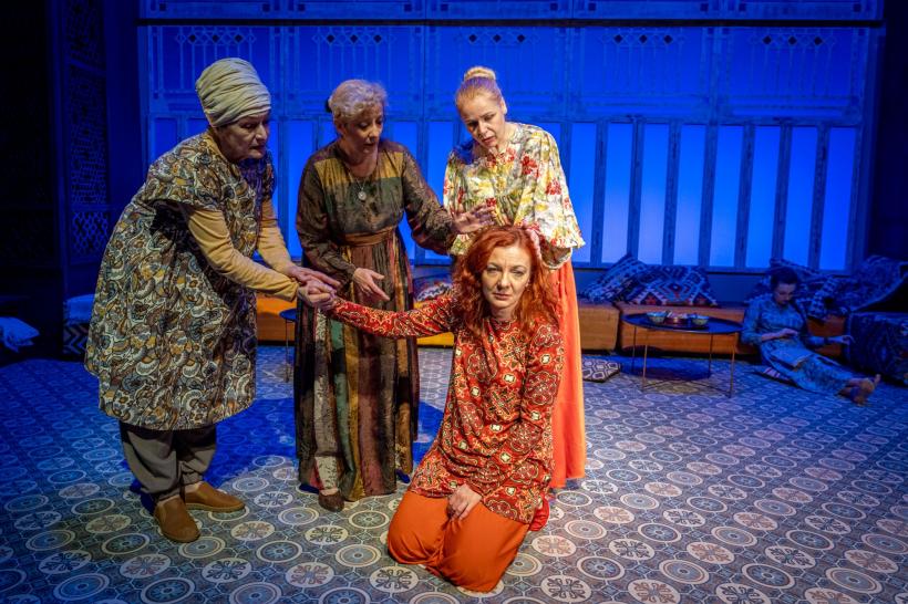 Premieră pe țară la Teatru³ – „Adăpostul femeilor” de Tuncer Cücenoğlu, în regia Irinei Popescu-Boieru 18938798