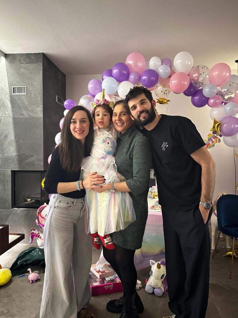 Cum a sărbătorit Chef Richard Abou Zaki ziua fiicei sale: ”Am avut două aniversări pentru această zi specială. Voi încerca mereu să fac tot ce pot pentru ca ea să fie fericită” 18939199