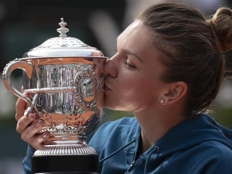 Final de carieră: Simona Halep s-a retras din tenis. O lume întreagă îi mulțumește: Ai fost și vei rămâne o sursă de inspirație!    18939325