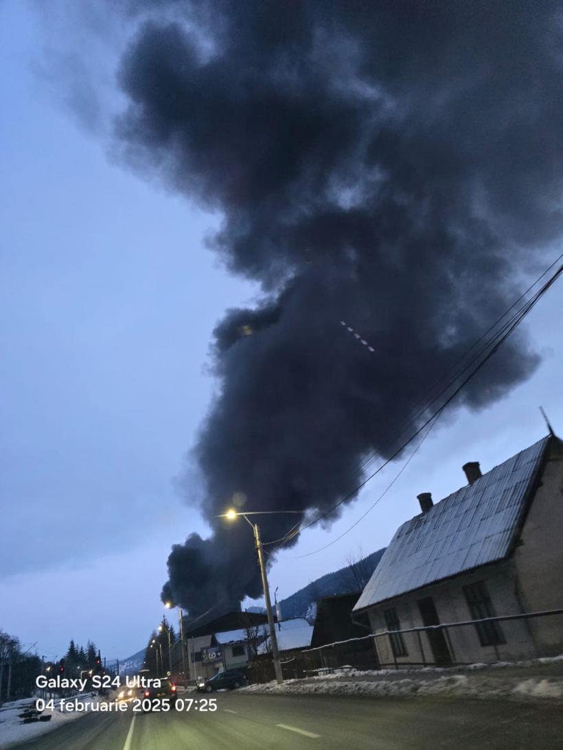 Incendiu violent la Vatra Dornei. A fost emis mesaj Ro-Alert 18939171