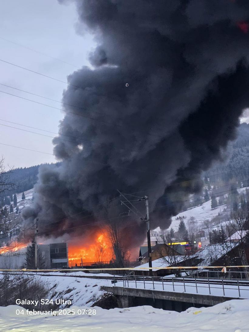 Incendiu violent la Vatra Dornei. A fost emis mesaj Ro-Alert 18939172