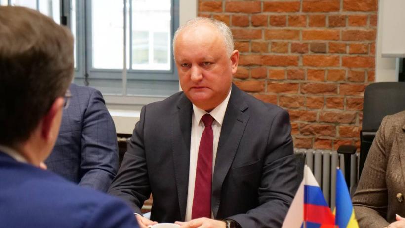 Fratele lui Igor Dodon, reținut pe Aeroportul din Chișinău. Reacția fostului președinte al Moldovei