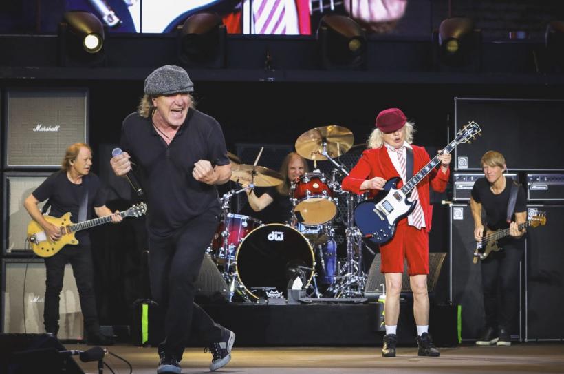 Trupa AC/DC, onorată cu o serie de timbre pentru aniversarea a 50 de ani de la albumul High Voltage