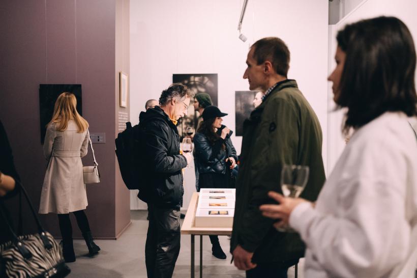 Poeta Svetlana Cârstean în ORAȘUL NEVĂZUT. Ateliere de explorare literară și personală pentru adulți și adolescenți 18939525