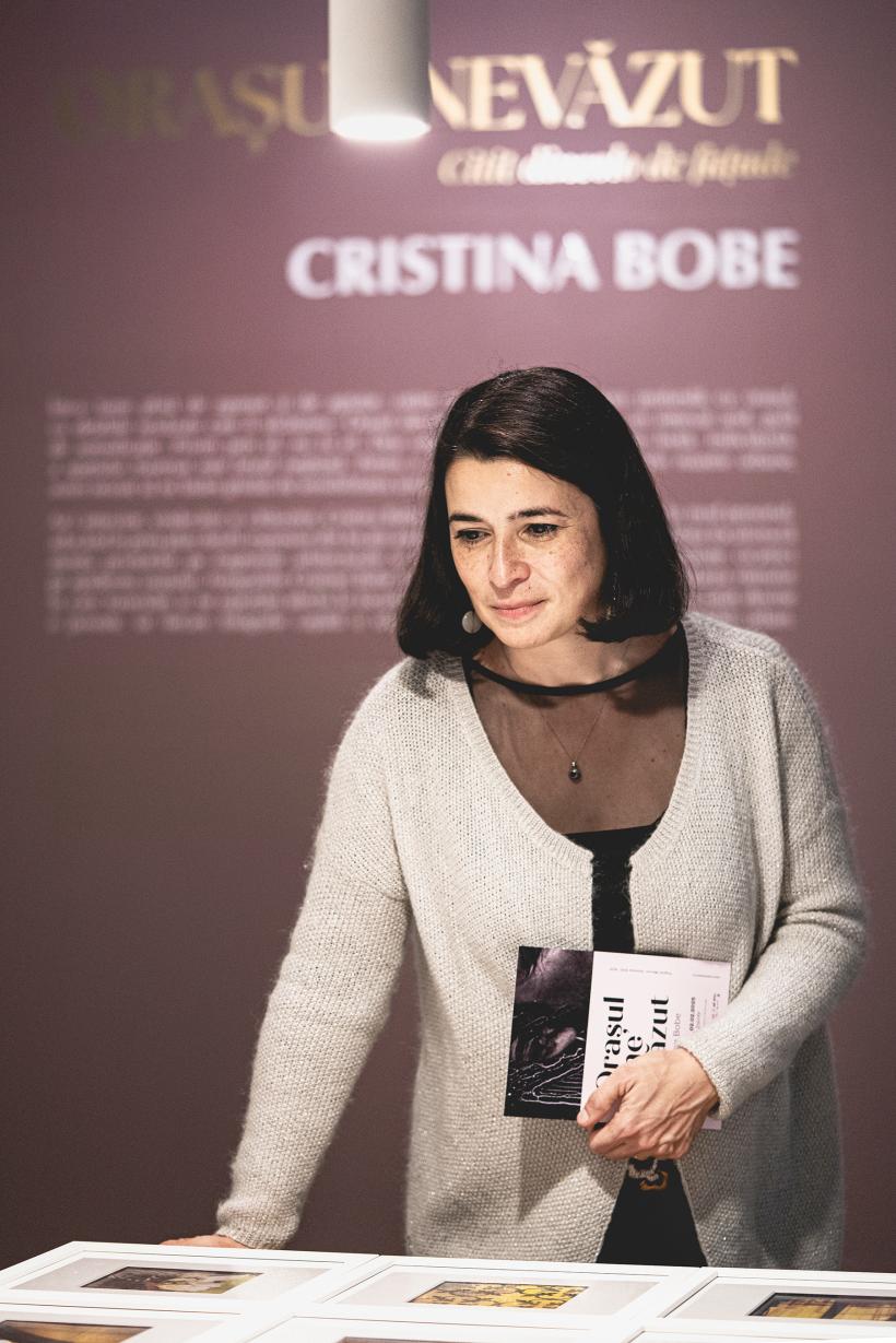 Poeta Svetlana Cârstean în ORAȘUL NEVĂZUT. Ateliere de explorare literară și personală pentru adulți și adolescenți 18939528