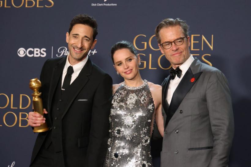 Un makeup-artist a încercat să îndepărteze nasul proeminent al actorului Adrien Brody, crezând că e proteză 18939681