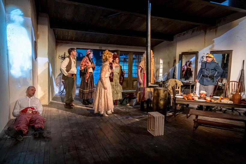 Eveniment excepțional la Sala Mare a Naționalului ieșean: premiera „Dʼale carnavalului” de I.L. Caragiale, în regia lui Claudiu Goga 18939766