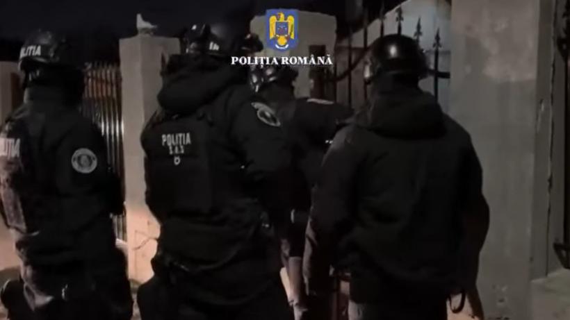 Anchetă extinsă în cazul crimelor din Urziceni: Poliția face razii în patru județe 18940027