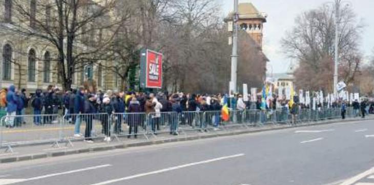 Doi bărbați, reținuți în urma protestului de luni din Piața Victoriei