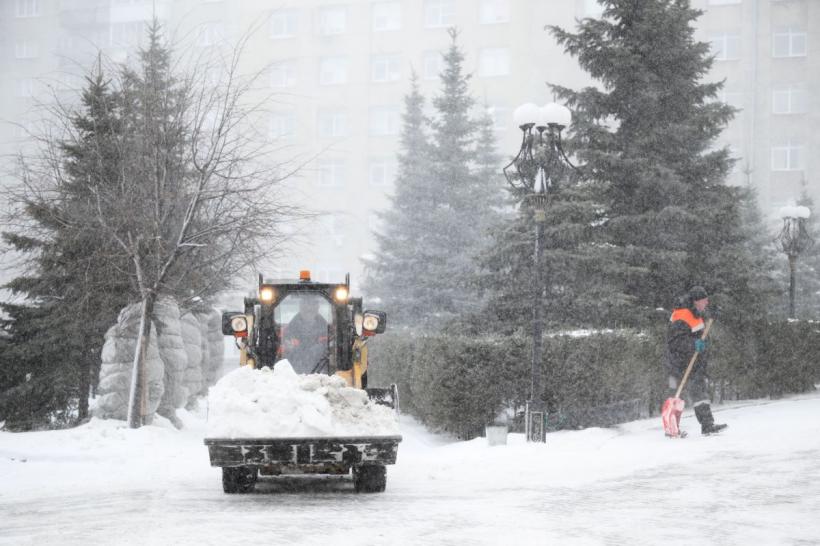 Bucureștiul sub zăpadă: meteorologii anunță noi ninsori și temperaturi negative în următoarele ore