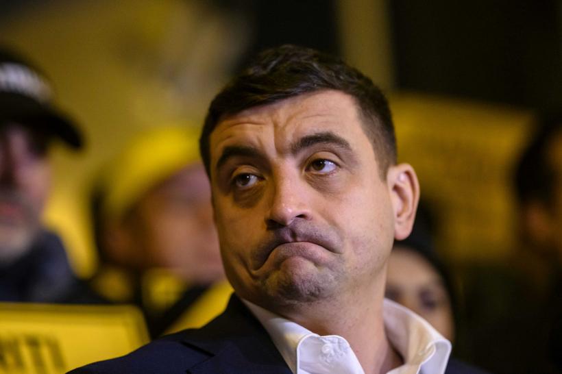 S-a ales praful de retorica „loviturii de stat”: Georgescu validează anularea scrutinului din 2024, candidând în 2025. AUR și POT îi strâng semnăturile 18941097