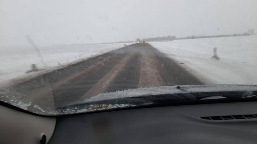 Iarna în România: Zece județe din sud, sub nămeți. Ninge pe principalele autostrăzi 18941135