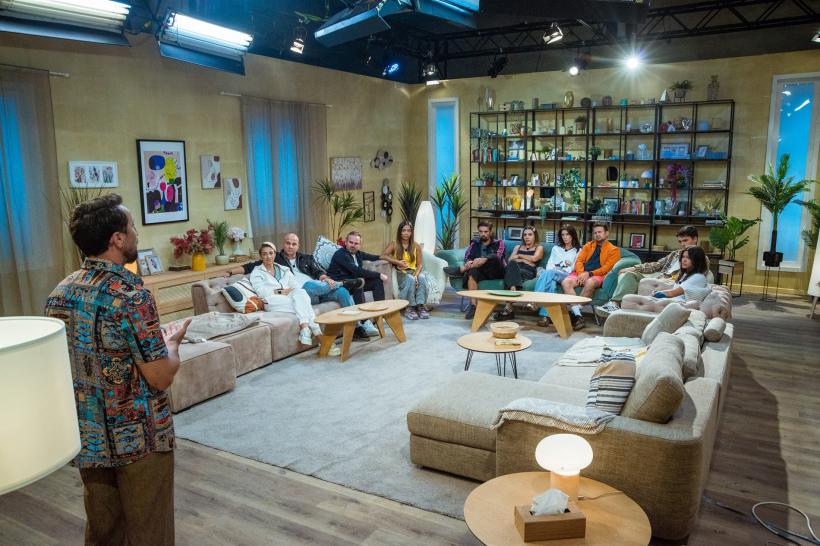 ”Urmează o probă care te lasă fără aer și un vot cu tensiune de infarct”, în această seară la Power Couple! Show-ul a fost, și ieri, lider de audiență! 18941405