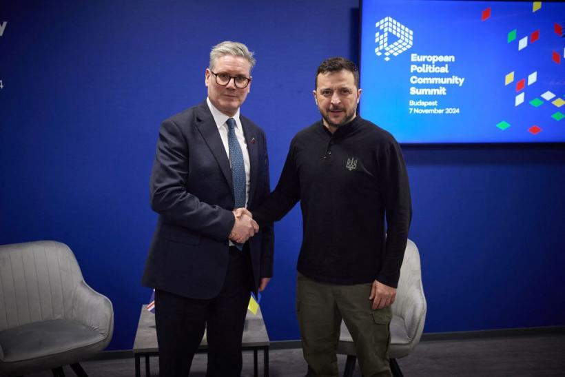 Keir Starmer îl susține pe Zelenski, după ce Trump l-a numit „dictator”
