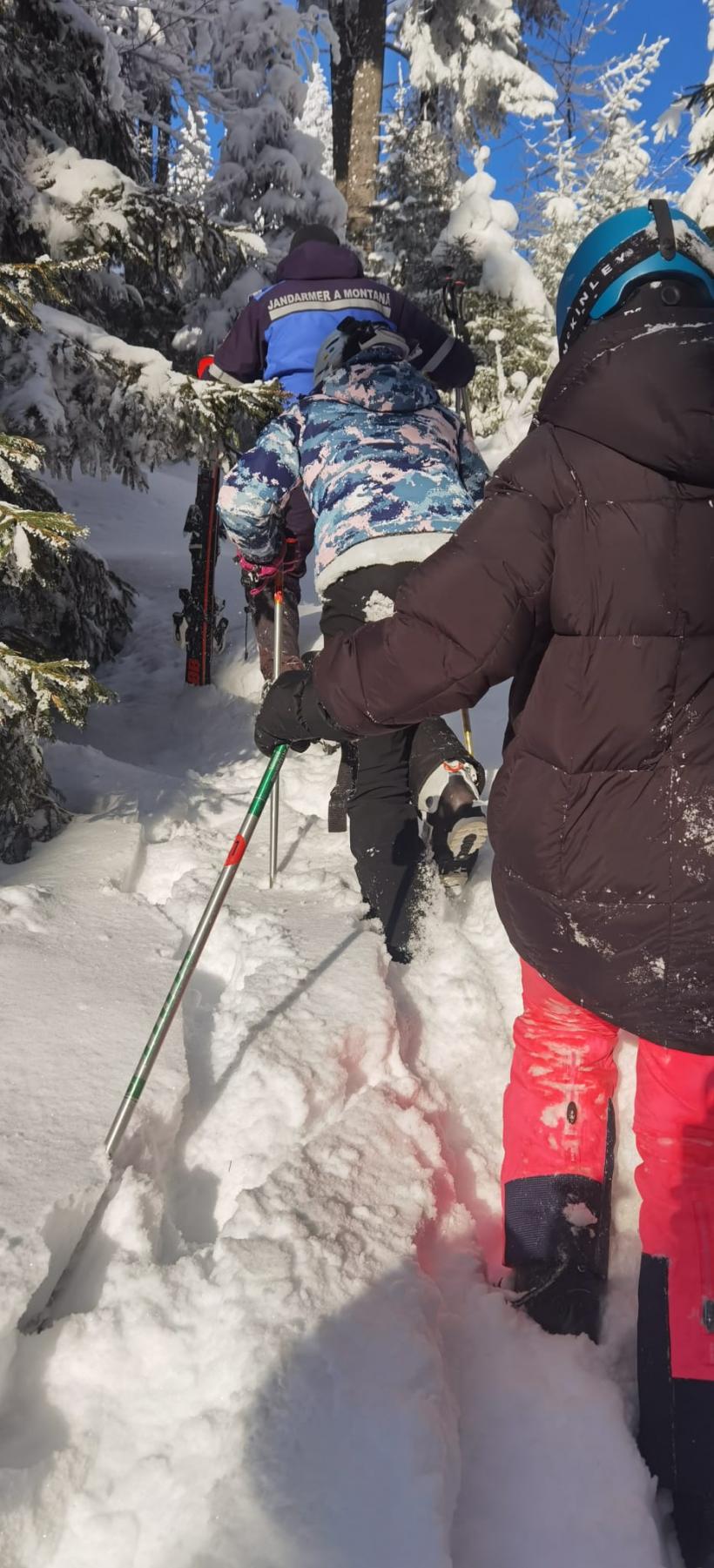Două adolescente s-au rătăcit pe o pârtie din Poiana Brașov 18941707