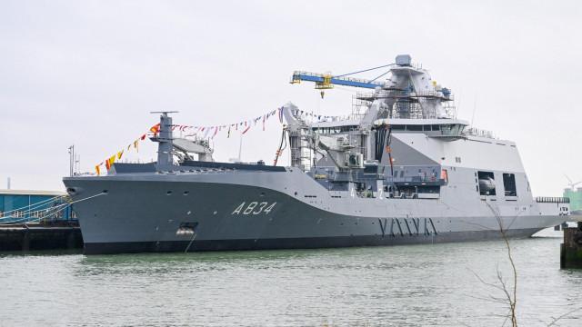 Avem cea mai slabă flotă din Nato, dar construim la Galați nave moderne militare pentru Olanda, Belgia sau Germania