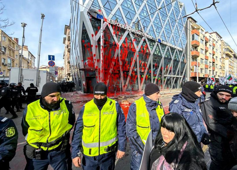 Extremiștii bulgari au atacat sediul misiunii Uniunii Europene din Sofia
