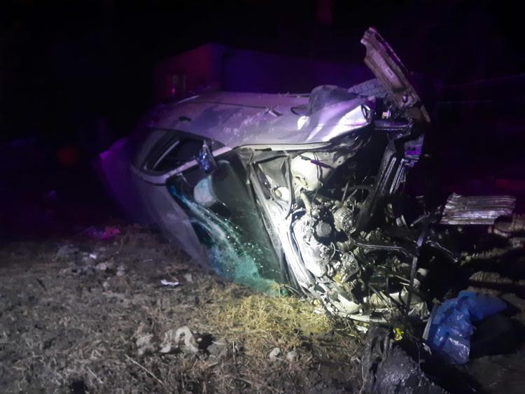 Accident rutier în Cluj: O mașină s-a răsturnat în afara drumului