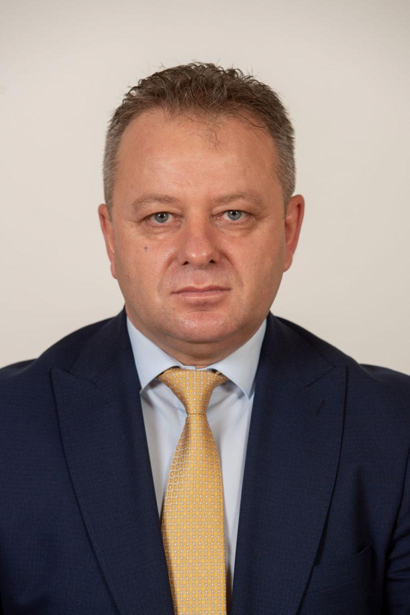 Fabuloasa avere imobiliară a parlamentarilor: terenurile lor ar acoperi de 12 ori Bucureștiul 18941986