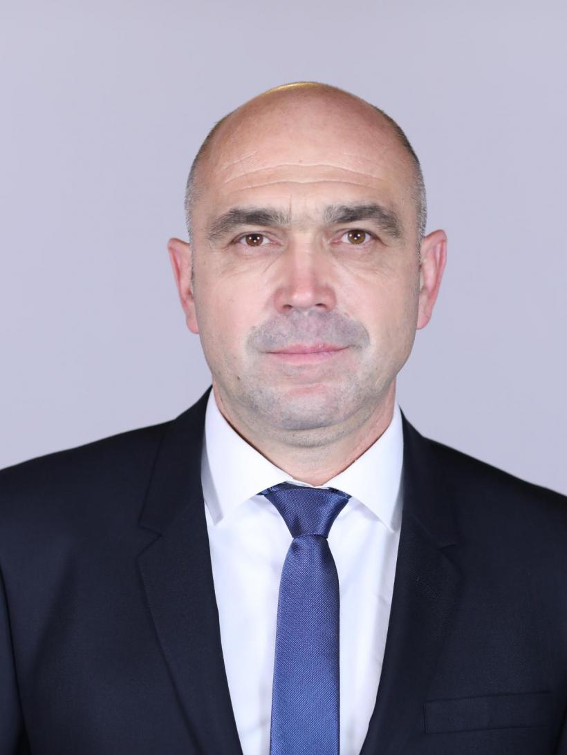 Fabuloasa avere imobiliară a parlamentarilor: terenurile lor ar acoperi de 12 ori Bucureștiul 18941987