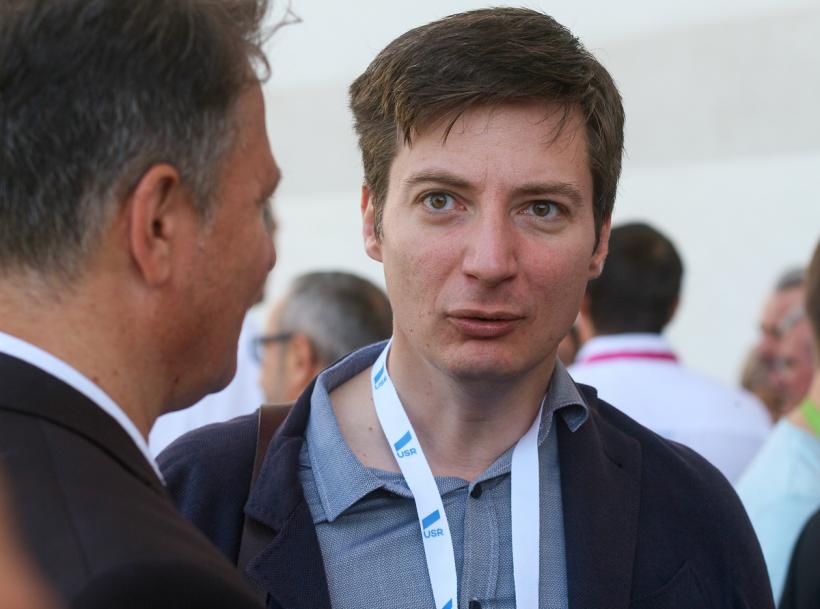 Andrei Caramitru - audiat la poliție în urma unei postări pe Facebook despre Călin Georgescu