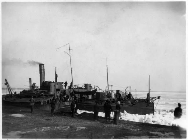 „A îngheța tun” - cum ne-a apropiat Dunărea de limba osmanlâilor 18942113