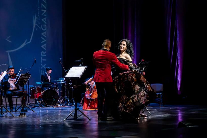 Operetta Love Story –  emoţia iubirii portretizată de Ştefan von Korch şi Oana Şerban în aplauze la scenă deschisă 18941632