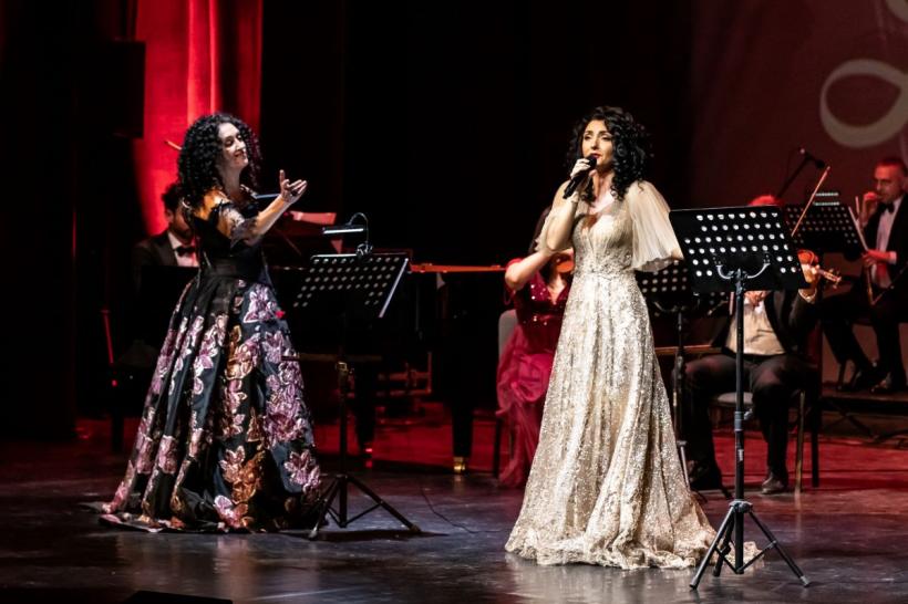 Operetta Love Story –  emoţia iubirii portretizată de Ştefan von Korch şi Oana Şerban în aplauze la scenă deschisă 18941638