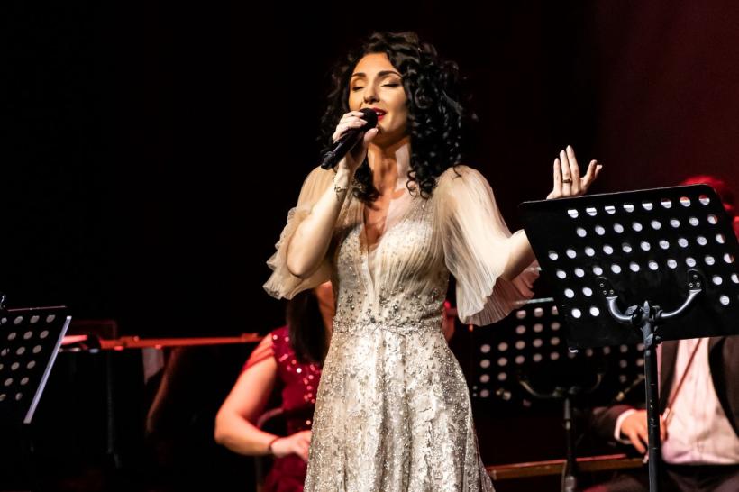 Operetta Love Story –  emoţia iubirii portretizată de Ştefan von Korch şi Oana Şerban în aplauze la scenă deschisă 18941639